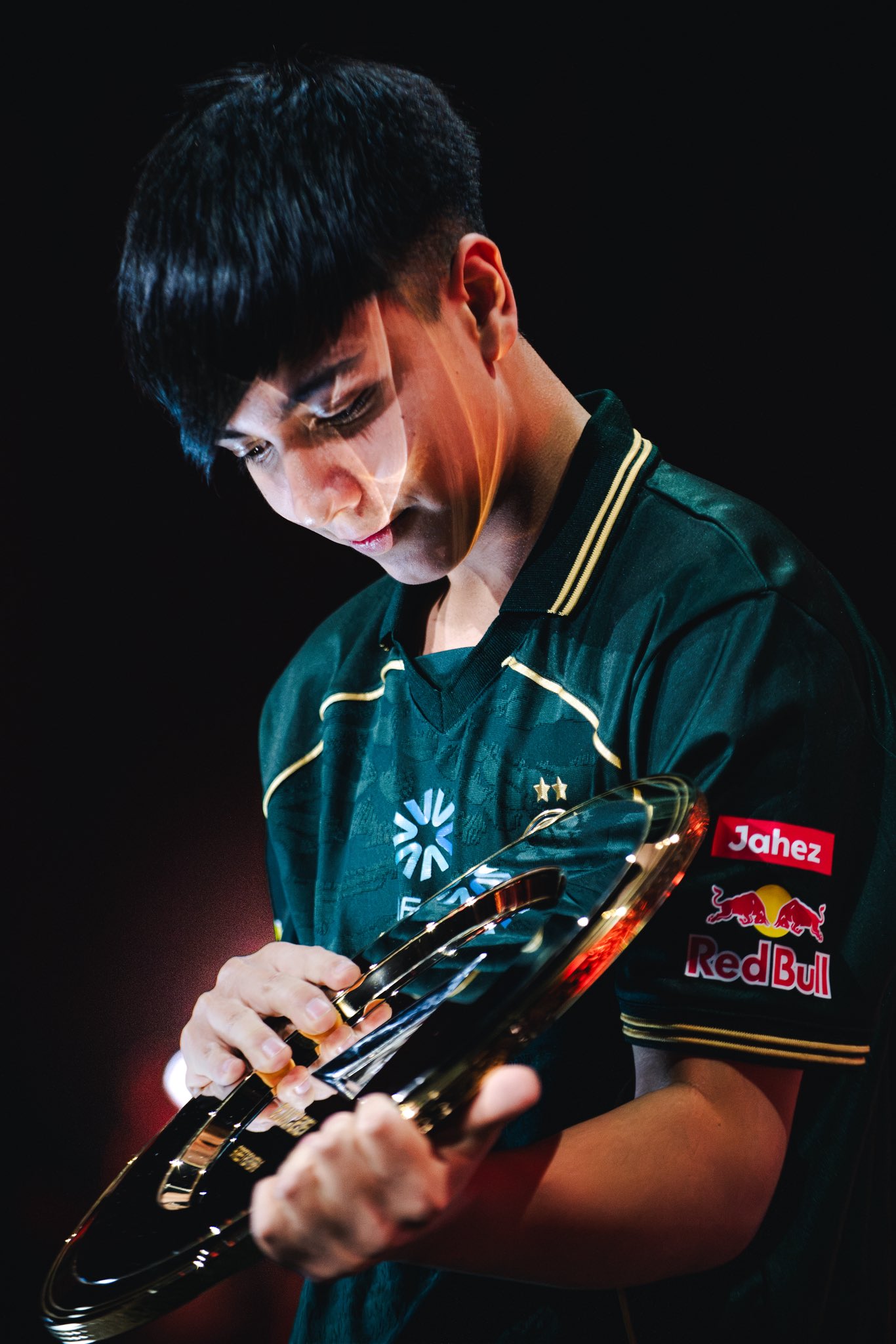 15-YEAR-OLD CRAIME MAKES HISTORY WITH STREET FIGHTER 6 EWC CHAMPIONSHIP